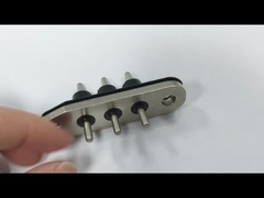 Connecteur hermétique d'EV