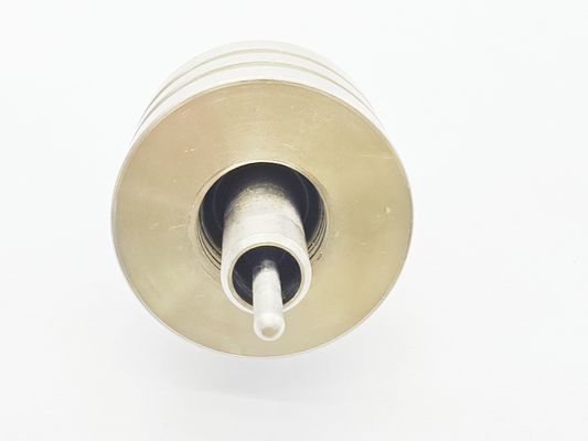 Connecteurs à joints d'étanchéité hermétiques au nickel sans électroélectricité pour le marché international