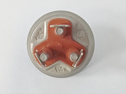 4J28 Terminaux de compresseurs de réfrigérateur avec tension de circulation ou de fonctionnement 200V-400V et courant nominal 20A-30A