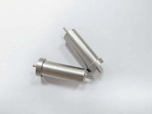 Connecteurs hermétiques à rétroaction au nickel sans électroélectricité pour systèmes à vide à micro-ondes