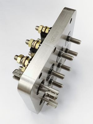 Plaque de connexion de terminaux d'équipement électrique avec propriété isolante de 5000 MΩ