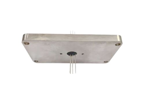 Diverses tailles de borniers offrant un placage nickel pour les connexions électriques et une durabilité longue durée