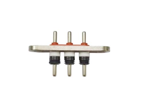 Connecteur électrique hermétique argenté pour véhicule, épaisseur de 2 à 5 micromètres, conçu pour des systèmes électriques automobiles sécurisés