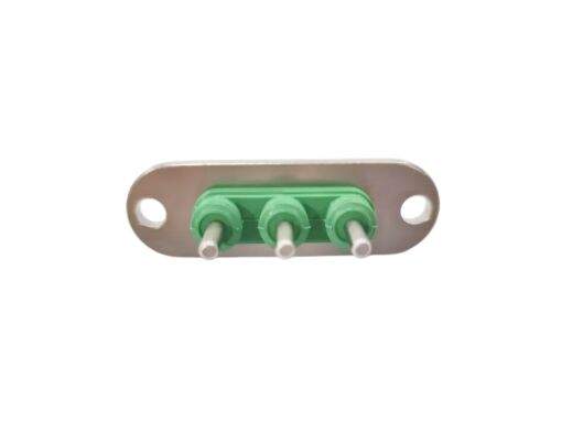 Dureté du manchon HA75 ° ± 5 ° Connecteur hermétique pour véhicule électrique offrant une résistance diélectrique 3 000 V CA assurant une alimentation électrique sûre des véhicules électriques